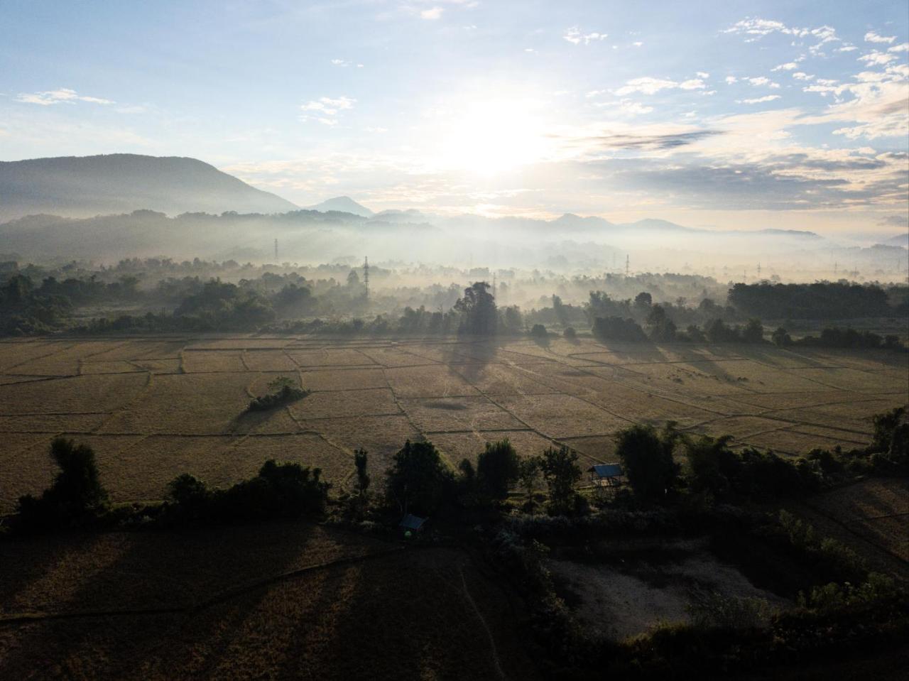 Sansan Resort Vang Vieng Esterno foto